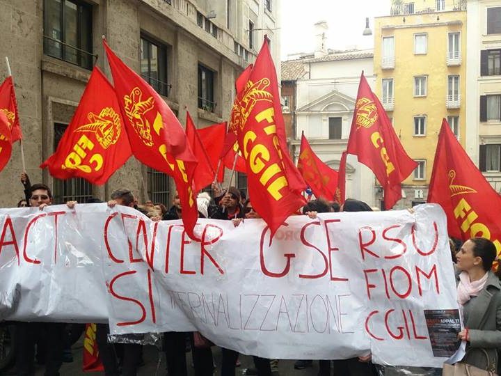 Con i lavoratori GSE  Almaviva contact Roma in lotta!