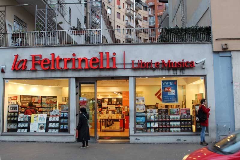 Feltrinelli celebra i suoi 70 anni: i lavoratori cos’hanno da festeggiare?